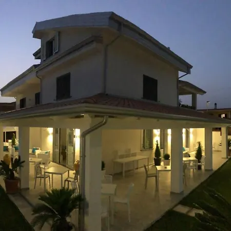 Invilla * Santa Maria di Castellabate