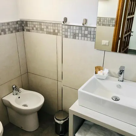 Invilla - Quality Alojamento de Acomodação e Pequeno-almoço Santa Maria di Castellabate